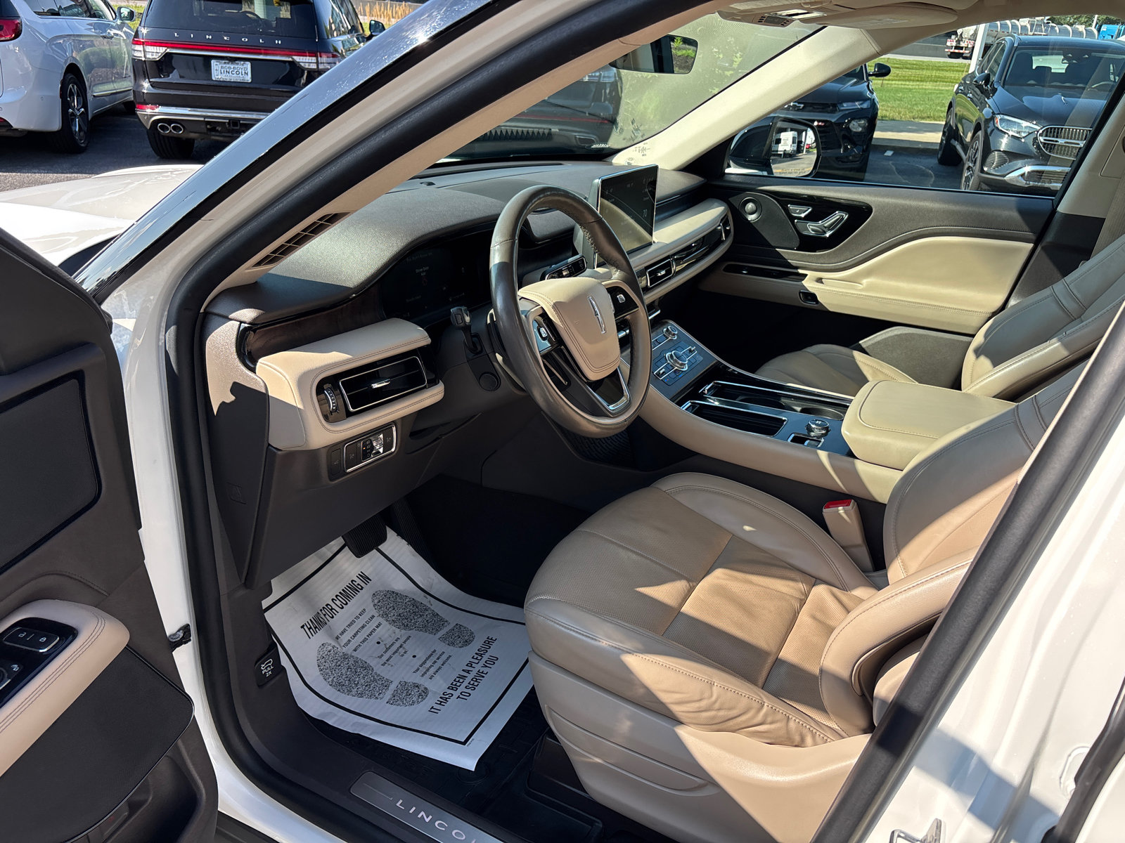 Certified 2022 Lincoln Aviator Reserve w/ Elements Package Plus AWD/4WD image 24