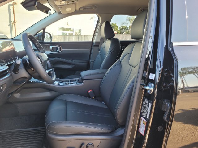 New 2026 Kia Sorento EX FWD image 9