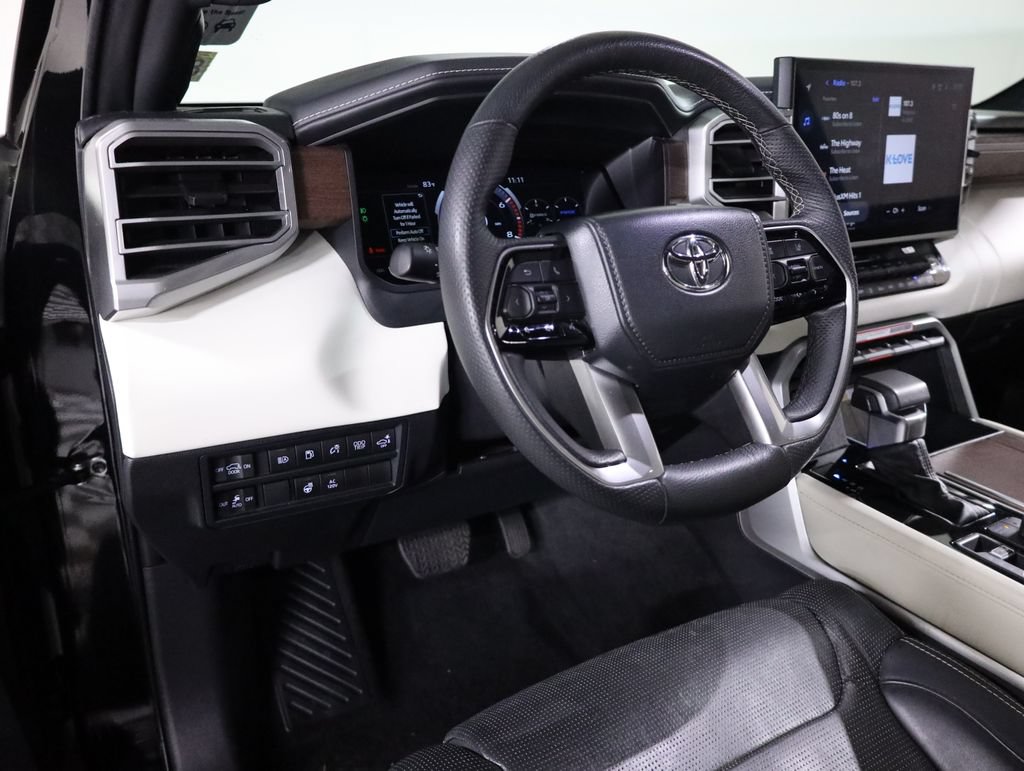 Used 2024 Toyota Sequoia Capstone AWD/4WD image 39