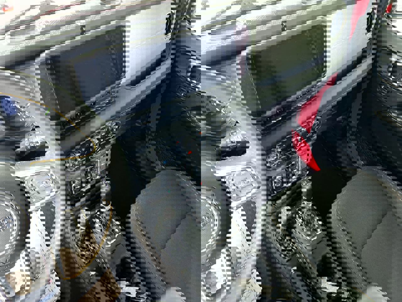 Used 2024 Jeep Wrangler Sahara image 24