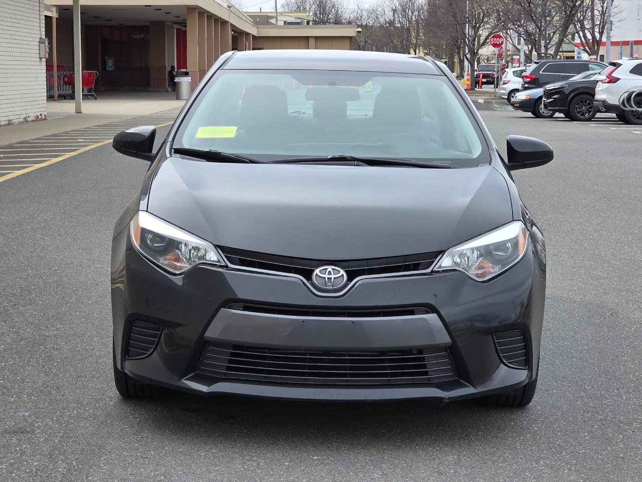 Used 2015 Toyota Corolla LE FWD image 2