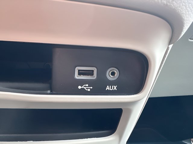 Certified 2018 Chrysler Pacifica Touring w/ Security Group FWD image 22