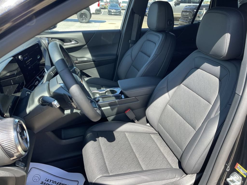 New 2026 Chevrolet Equinox LT w/ Convenience Package II FWD image 9