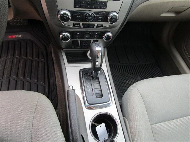 Used 2012 Ford Fusion S FWD image 16