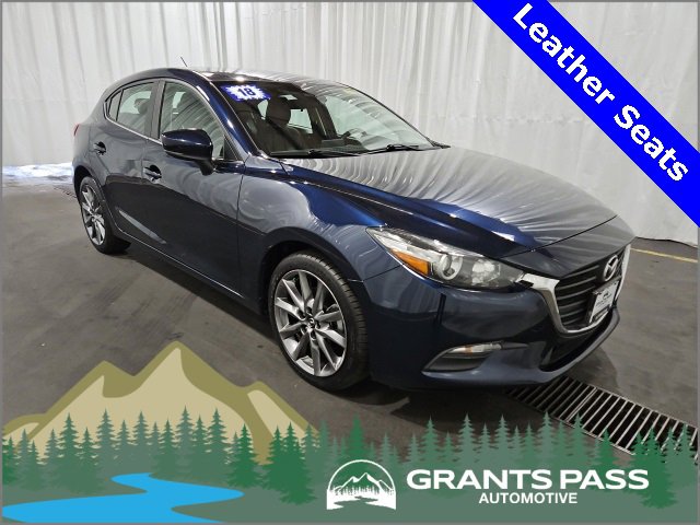 Used 2018 MAZDA MAZDA3 Touring image 1