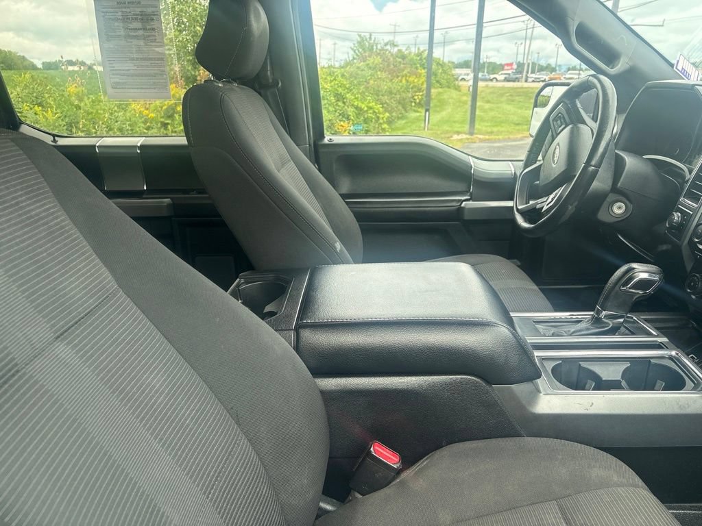 Used 2017 Ford F150 XLT w/ Equipment Group 302A Luxury AWD/4WD image 23
