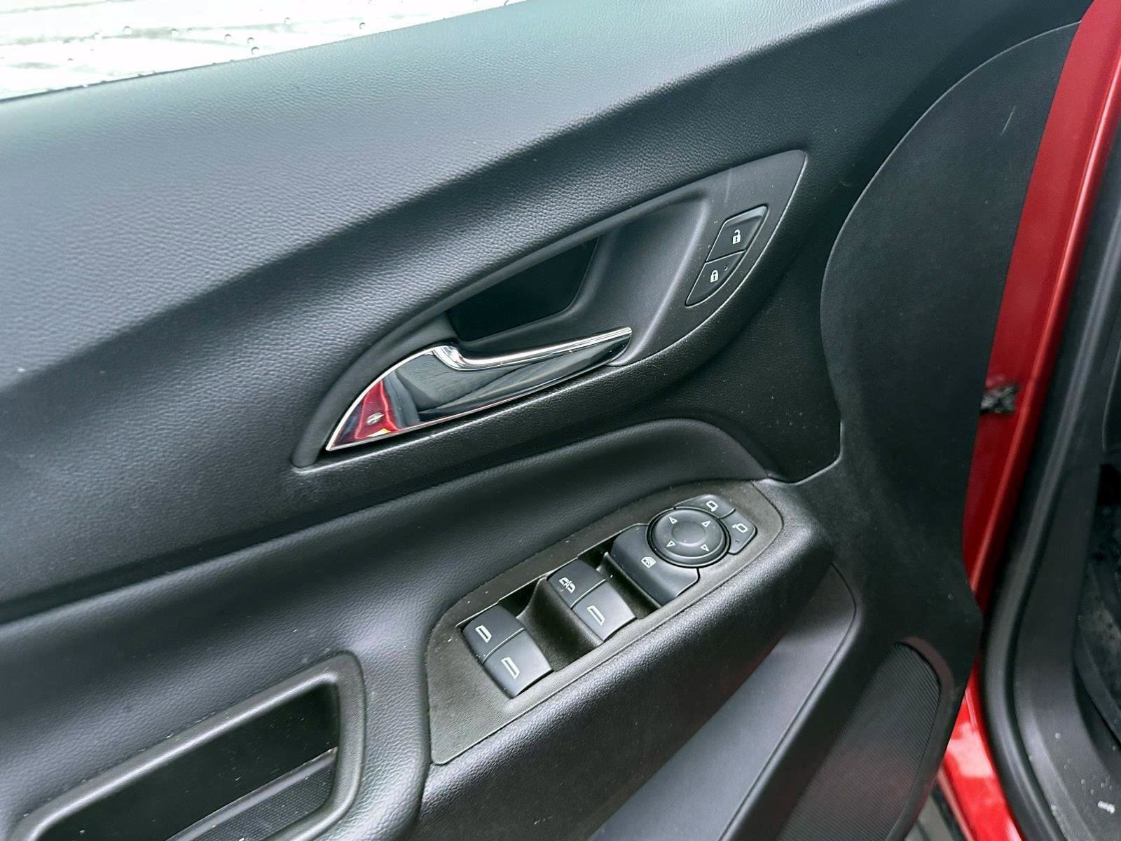 Used 2023 Chevrolet Equinox LT image 15