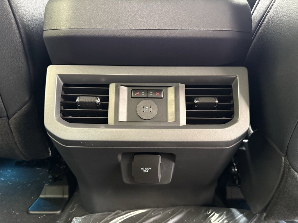 New 2026 Ford F350 4x4 Crew Cab Super Duty image 25