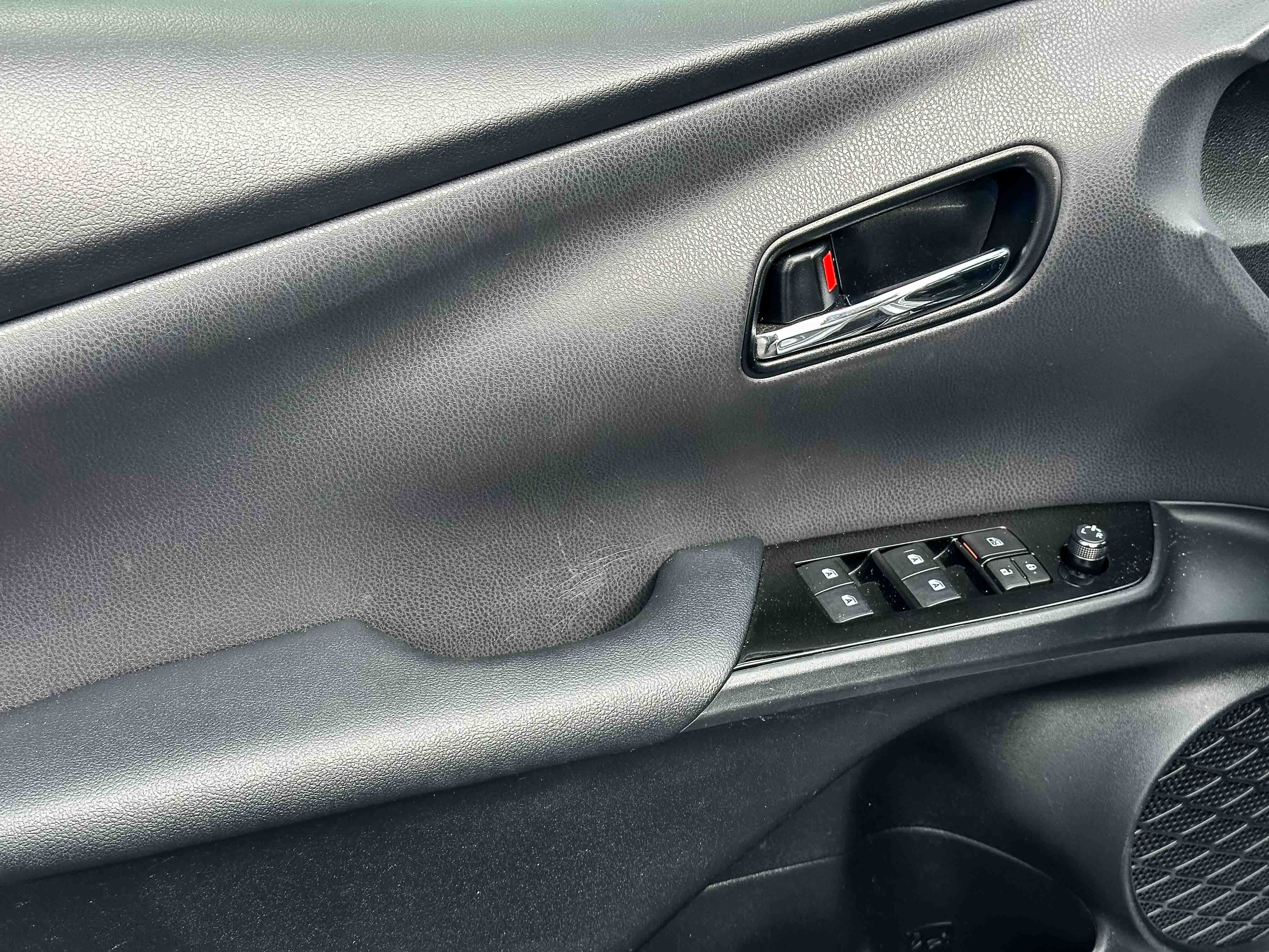 Used 2018 Toyota Prius Four image 16