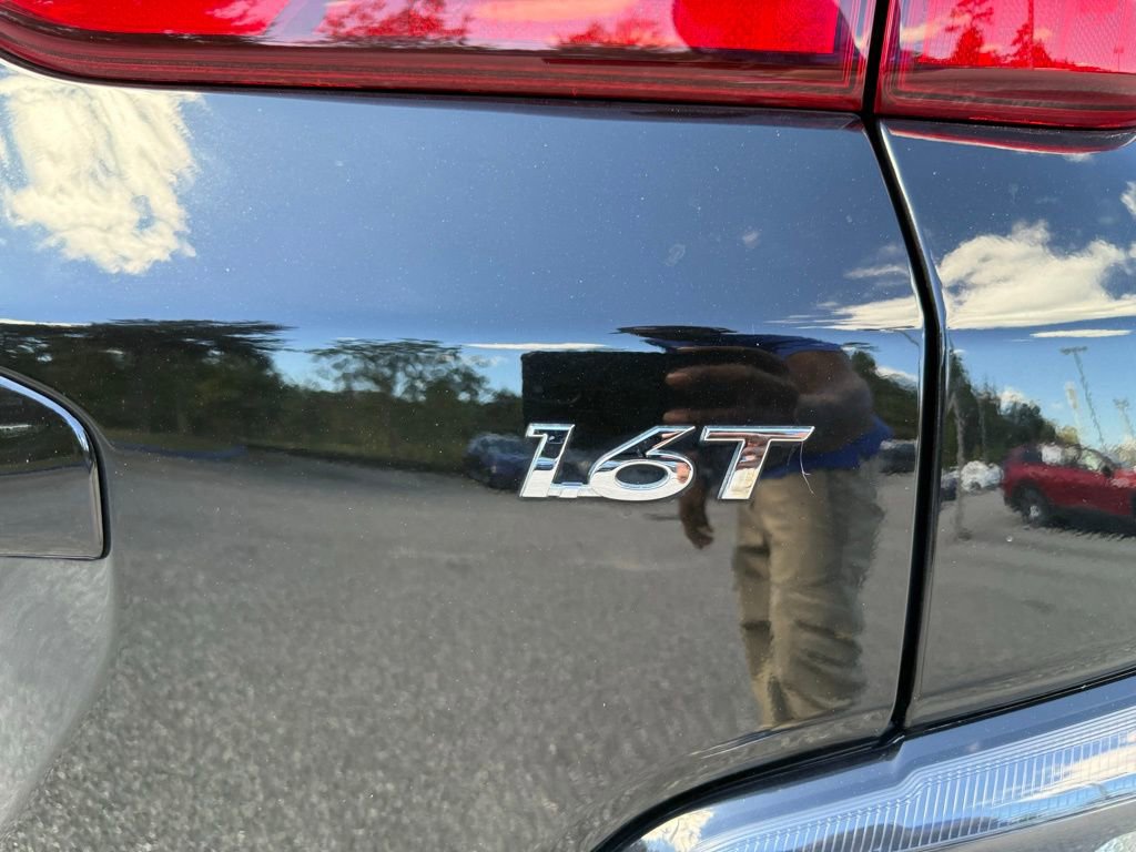 Used 2022 Hyundai Kona Limited image 8