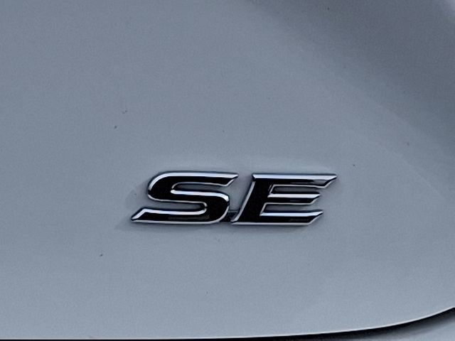 Used 2025 Toyota Camry SE FWD image 31