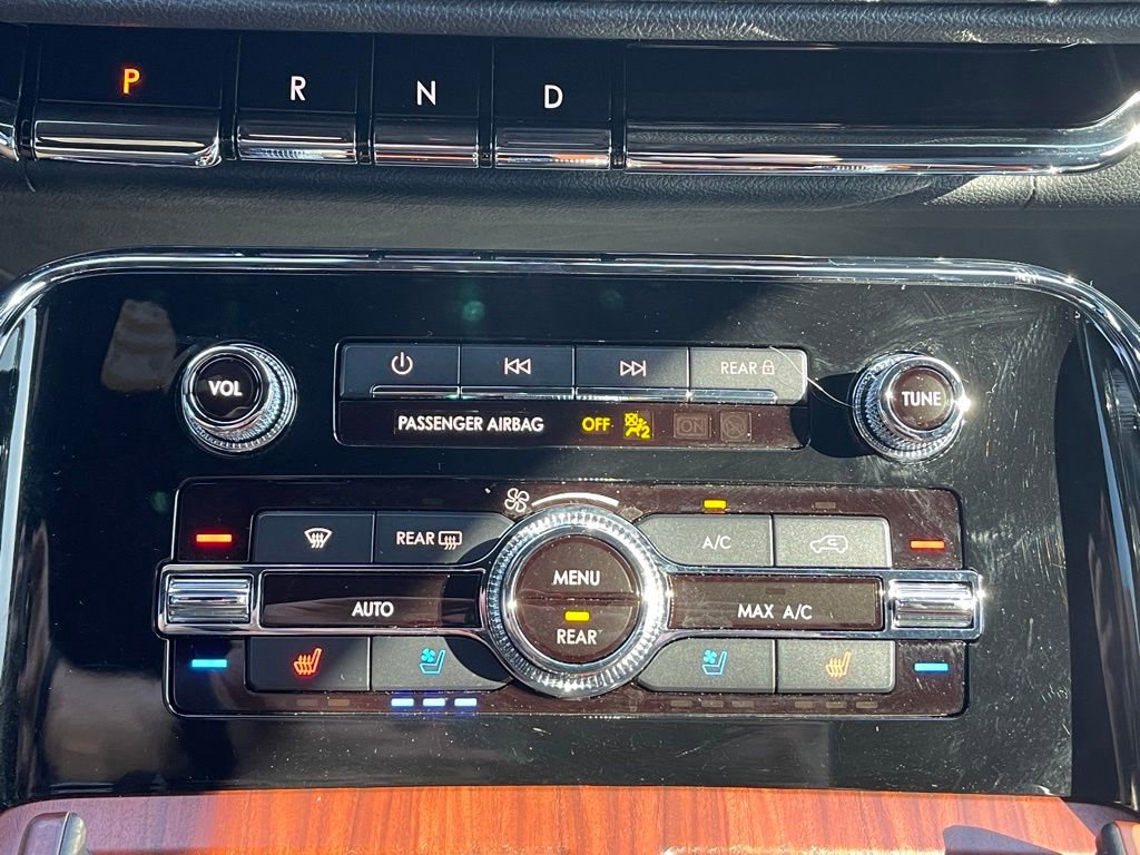 Used 2022 Lincoln Navigator Reserve image 17