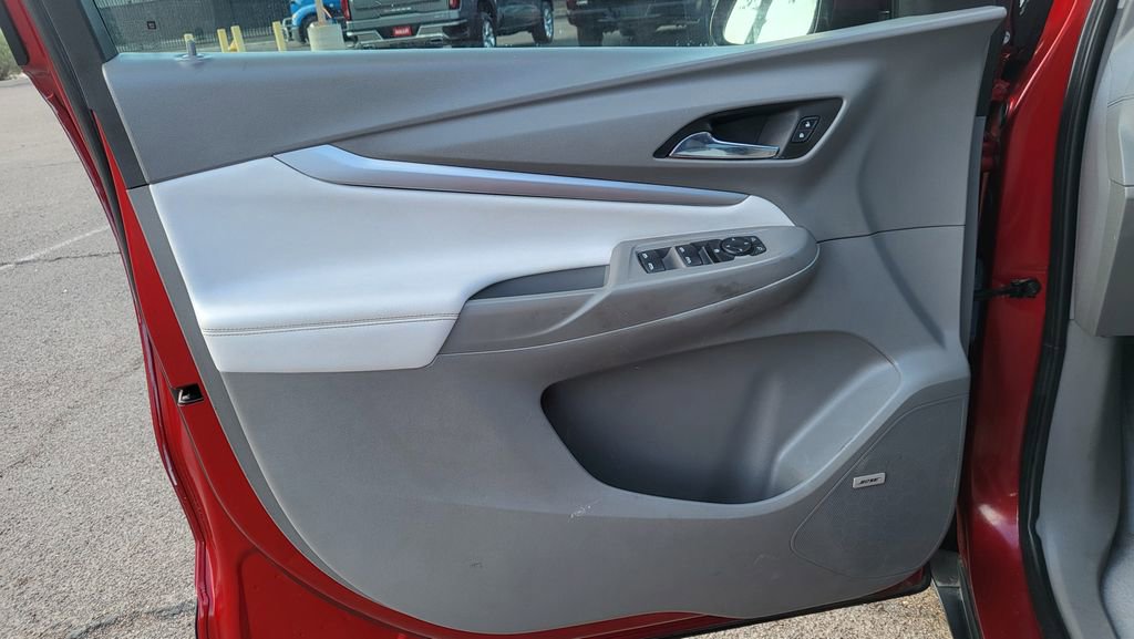 Used 2022 Chevrolet Bolt EUV Premier w/ Sun & Sound Package FWD image 23