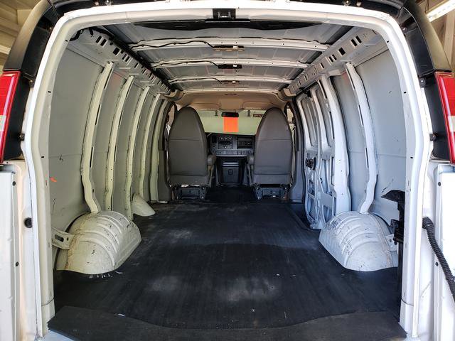 Used 2015 Chevrolet Express 2500 RWD 2500 135 image 9