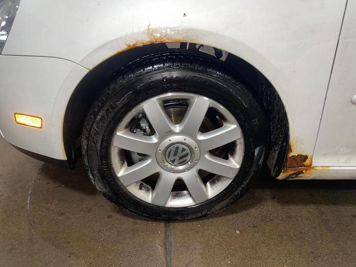 Used 2008 Volkswagen Rabbit S image 11