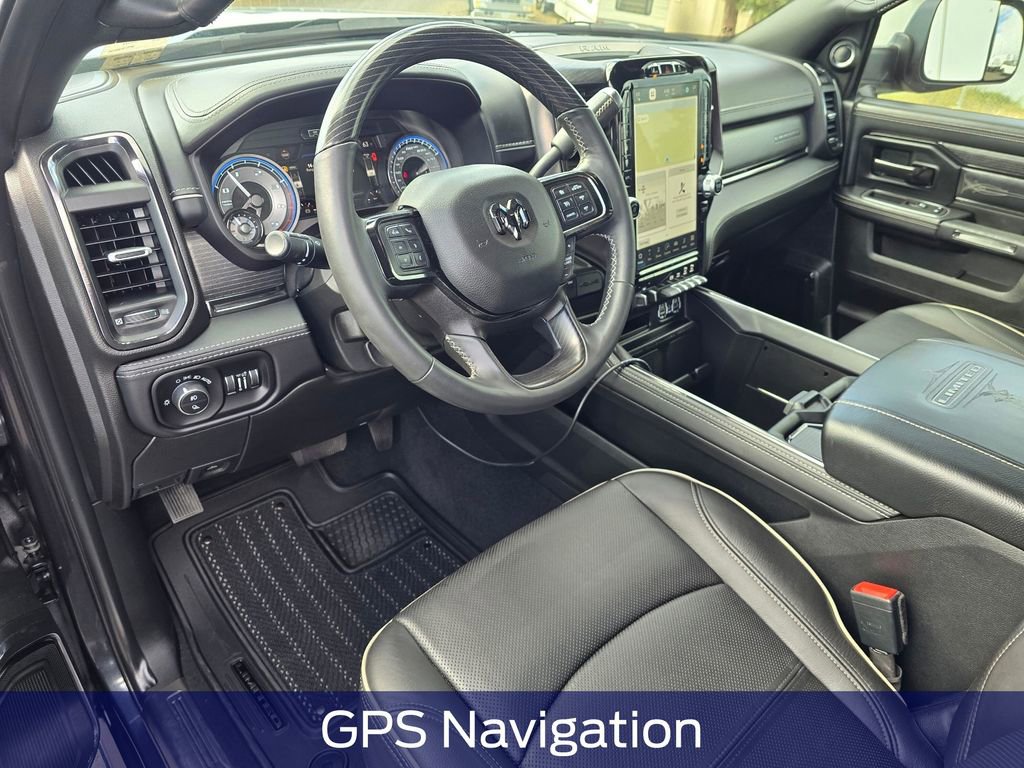 Used 2022 RAM 2500 Limited AWD/4WD image 2