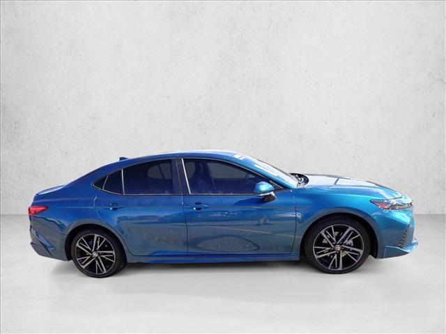 Used 2025 Toyota Camry XSE FWD image 5