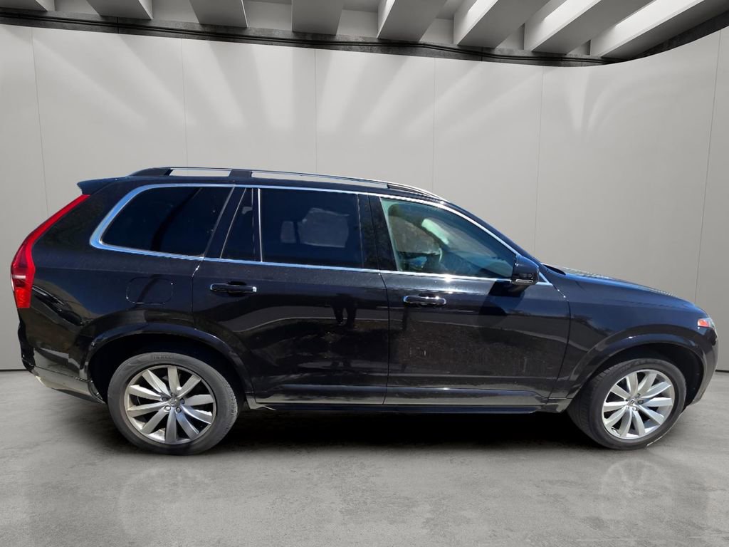 Used 2016 Volvo XC90 T6 Momentum AWD/4WD image 9