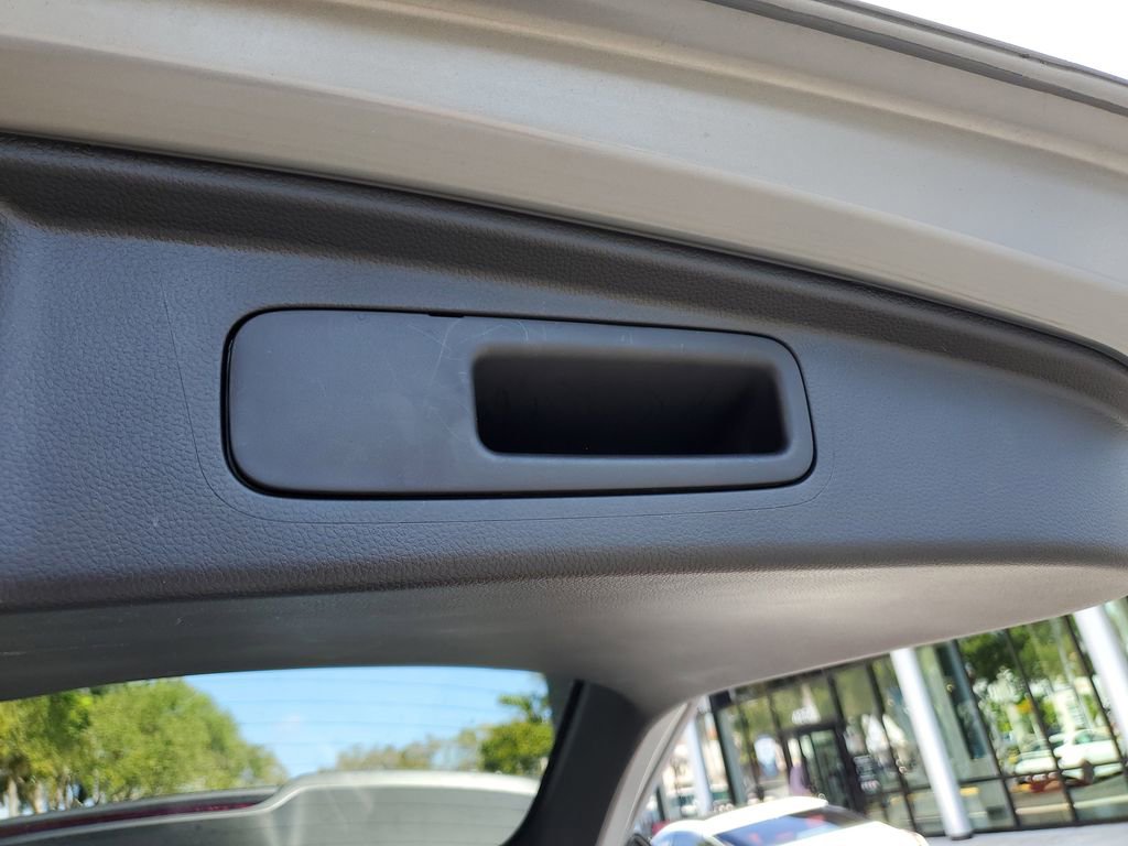 Used 2024 Honda CR-V EX image 9