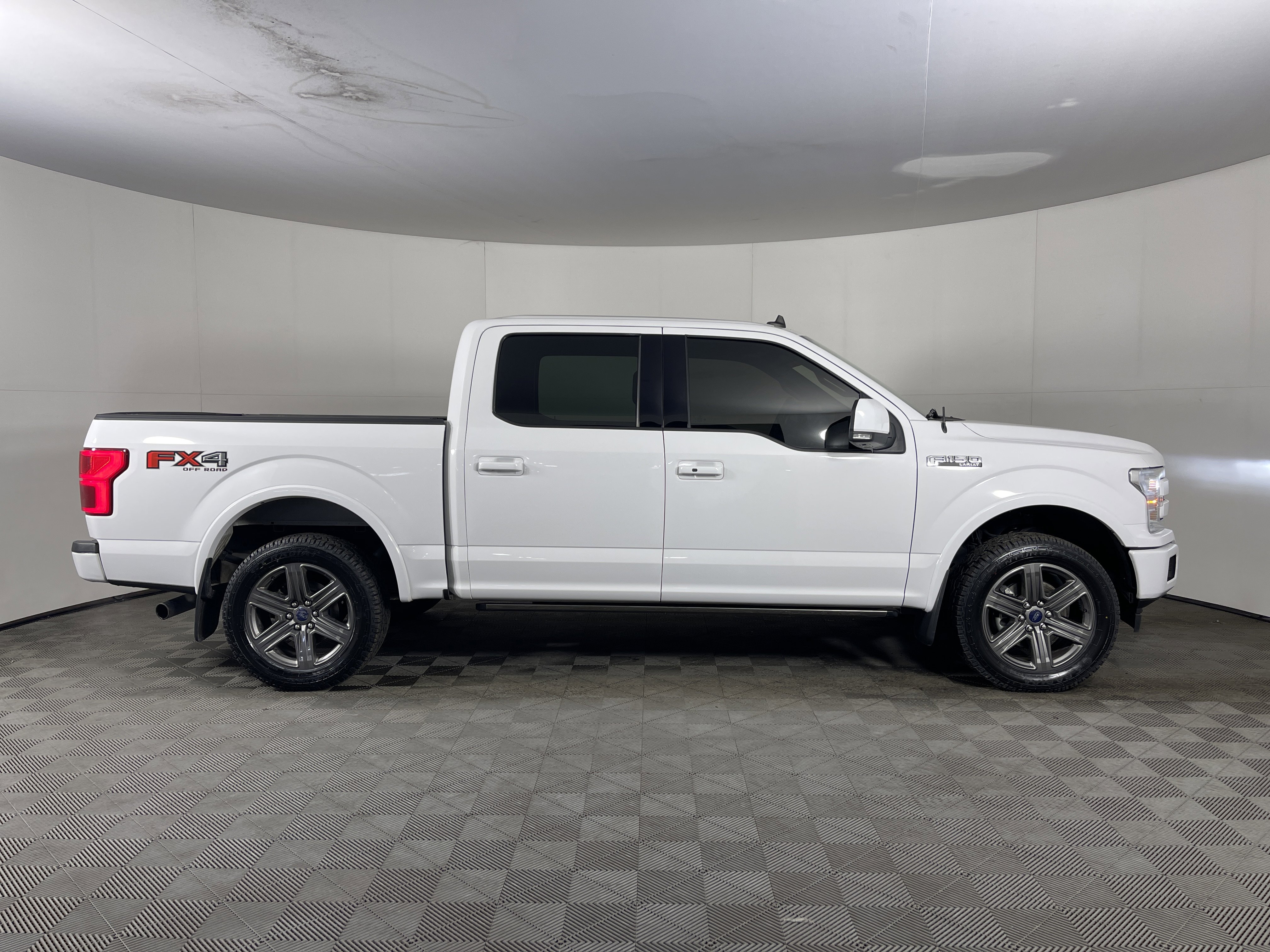 Used 2020 Ford F150 Lariat w/ Equipment Group 502A Luxury image 5