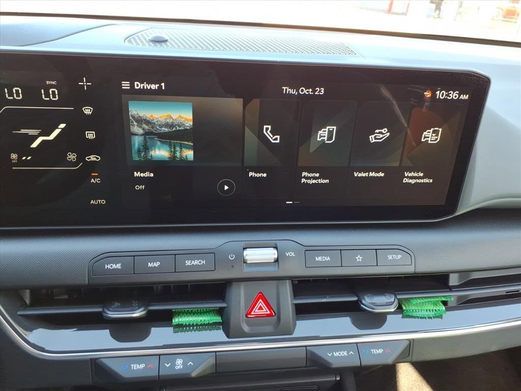 Used 2025 Kia K4 EX image 16