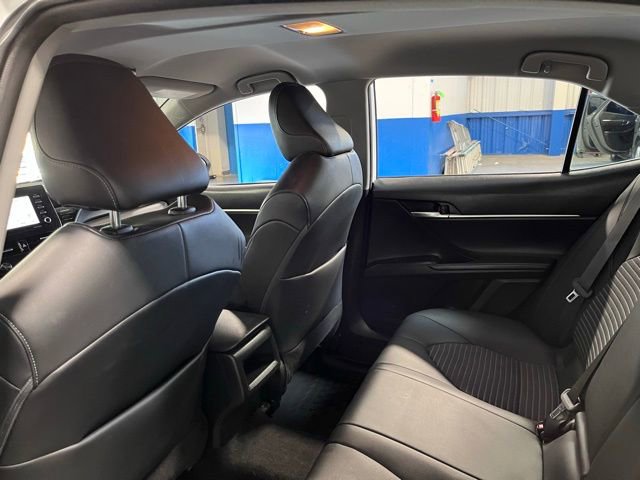 Used 2022 Toyota Camry SE FWD image 17