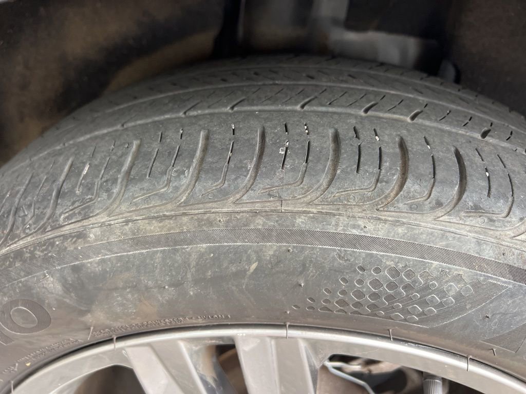 Used 2024 Volkswagen Jetta SE w/ Panoramic Sunroof Package image 10