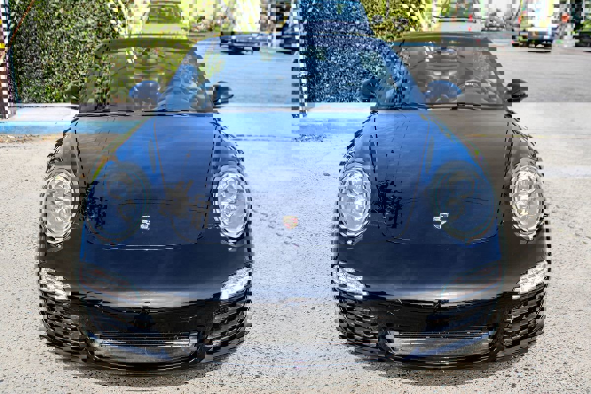 Used 2011 Porsche 911 Carrera 4S image 9