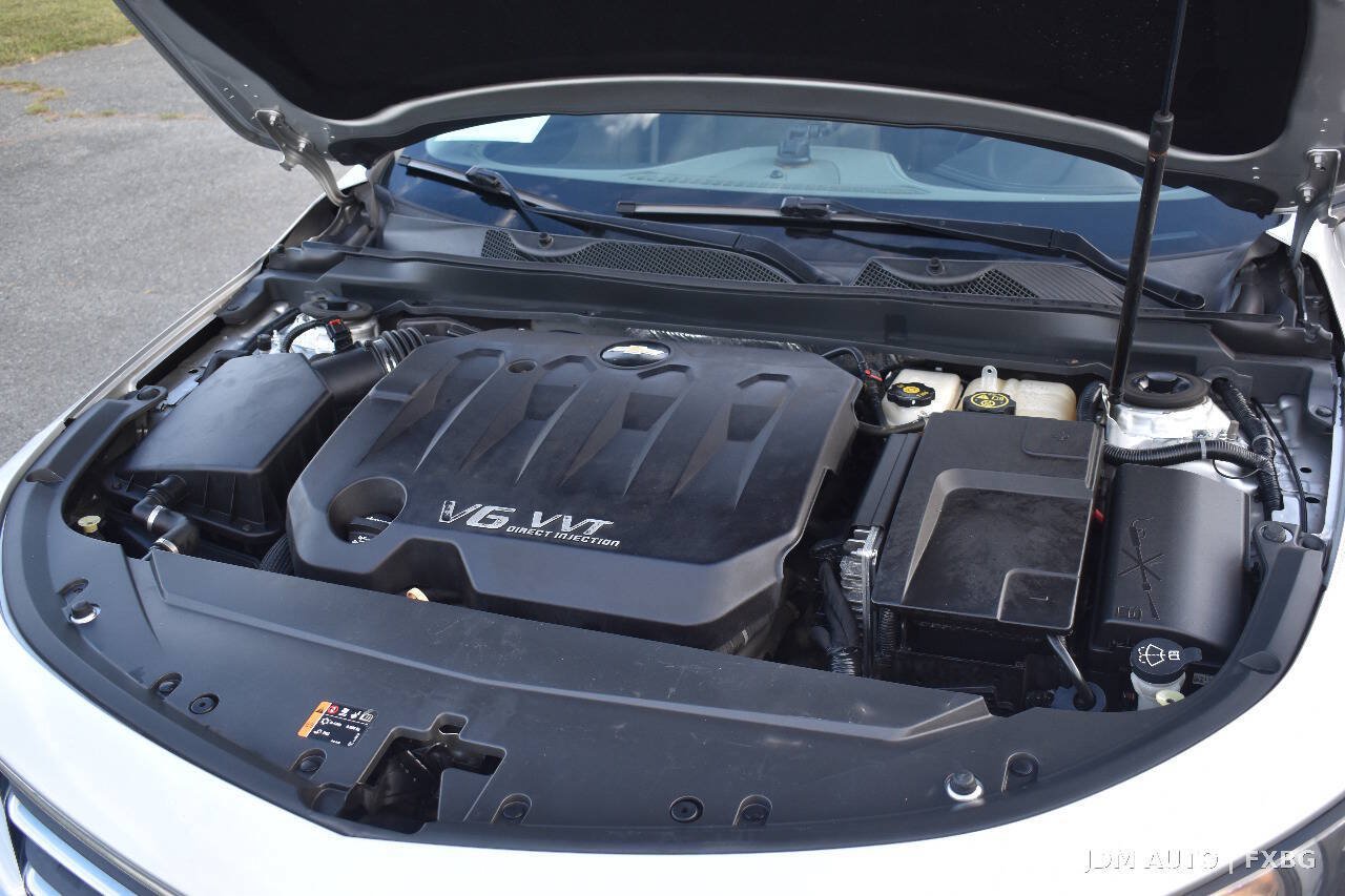 Used 2014 Chevrolet Impala LT w/ Convenience Package FWD image 32