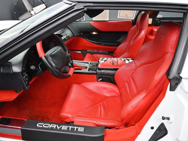 Used 1994 Chevrolet Corvette Coupe image 8