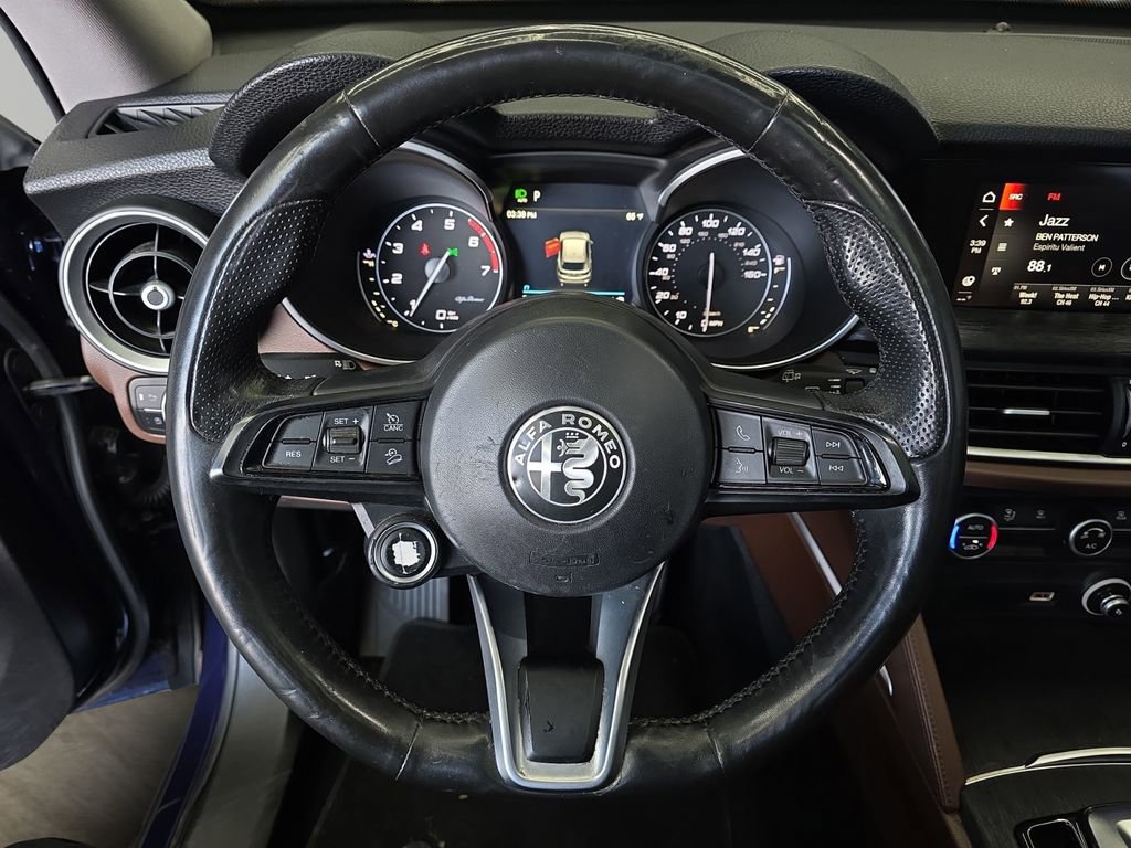 Used 2020 Alfa Romeo Stelvio w/ Nero Edizione image 12