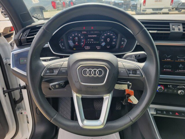 Used 2025 Audi Q3 2.0T Premium AWD/4WD image 17