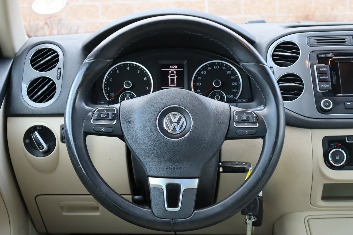 Used 2012 Volkswagen Tiguan S image 26