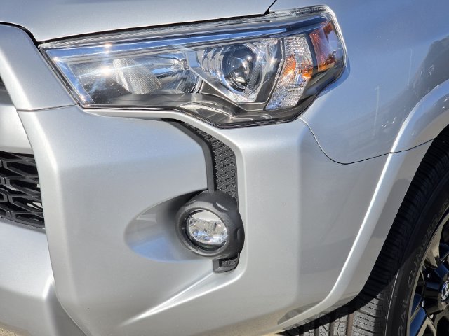 Certified 2024 Toyota 4Runner SR5 AWD/4WD image 6