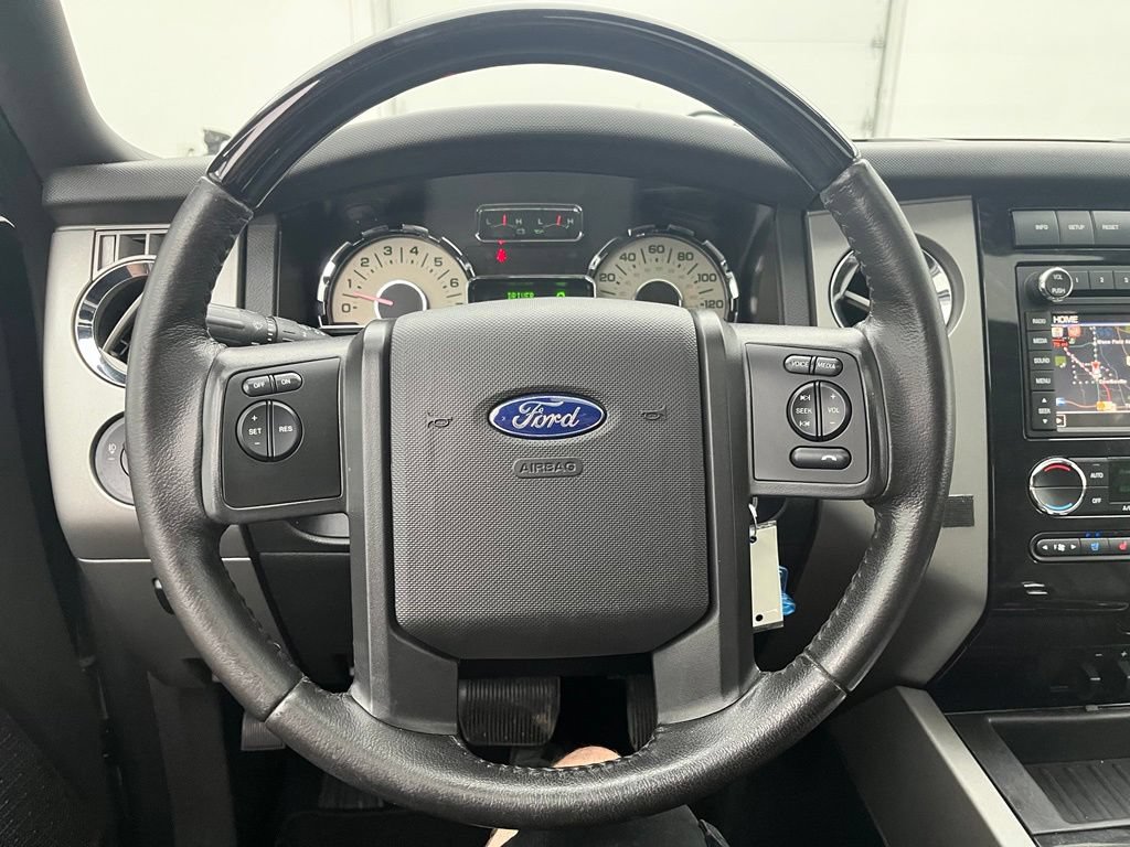 Used 2014 Ford Expedition Limited w/ Equipment Group 301A AWD/4WD image 22