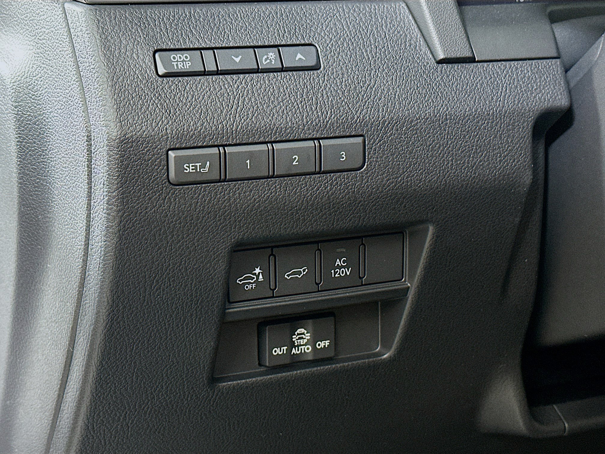 New 2026 Lexus GX 550 w/ Accessory Package (2T) AWD/4WD image 10