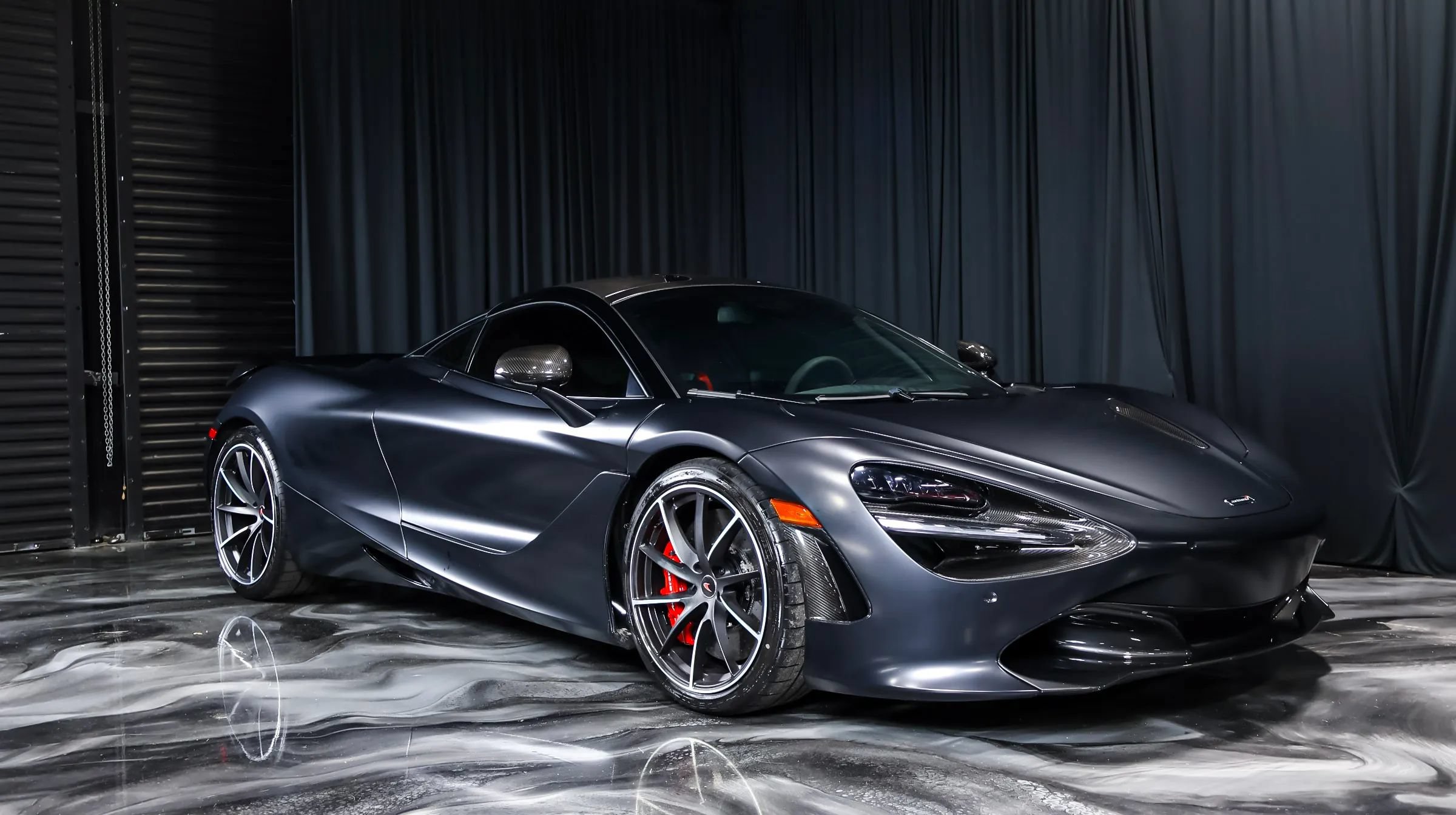 Used 2018 McLaren 720S RWD image 8