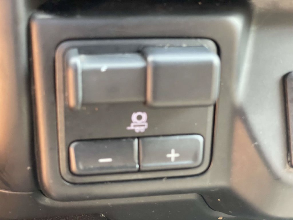 Used 2020 GMC Sierra 1500 SLT AWD/4WD image 31