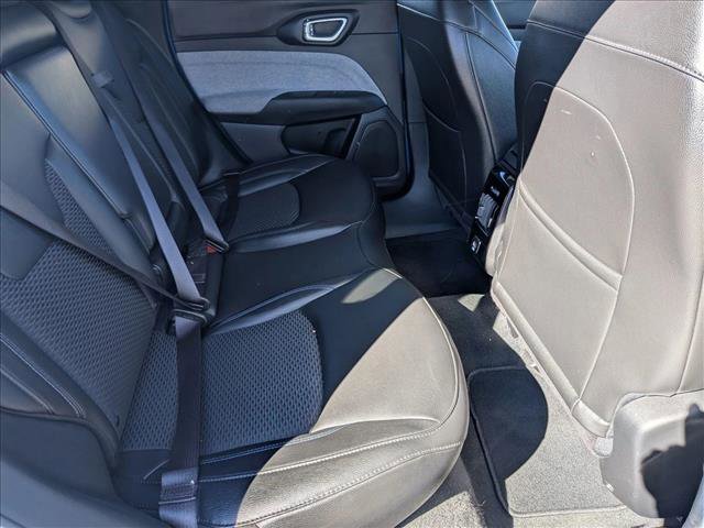 Used 2024 Jeep Compass Latitude image 20