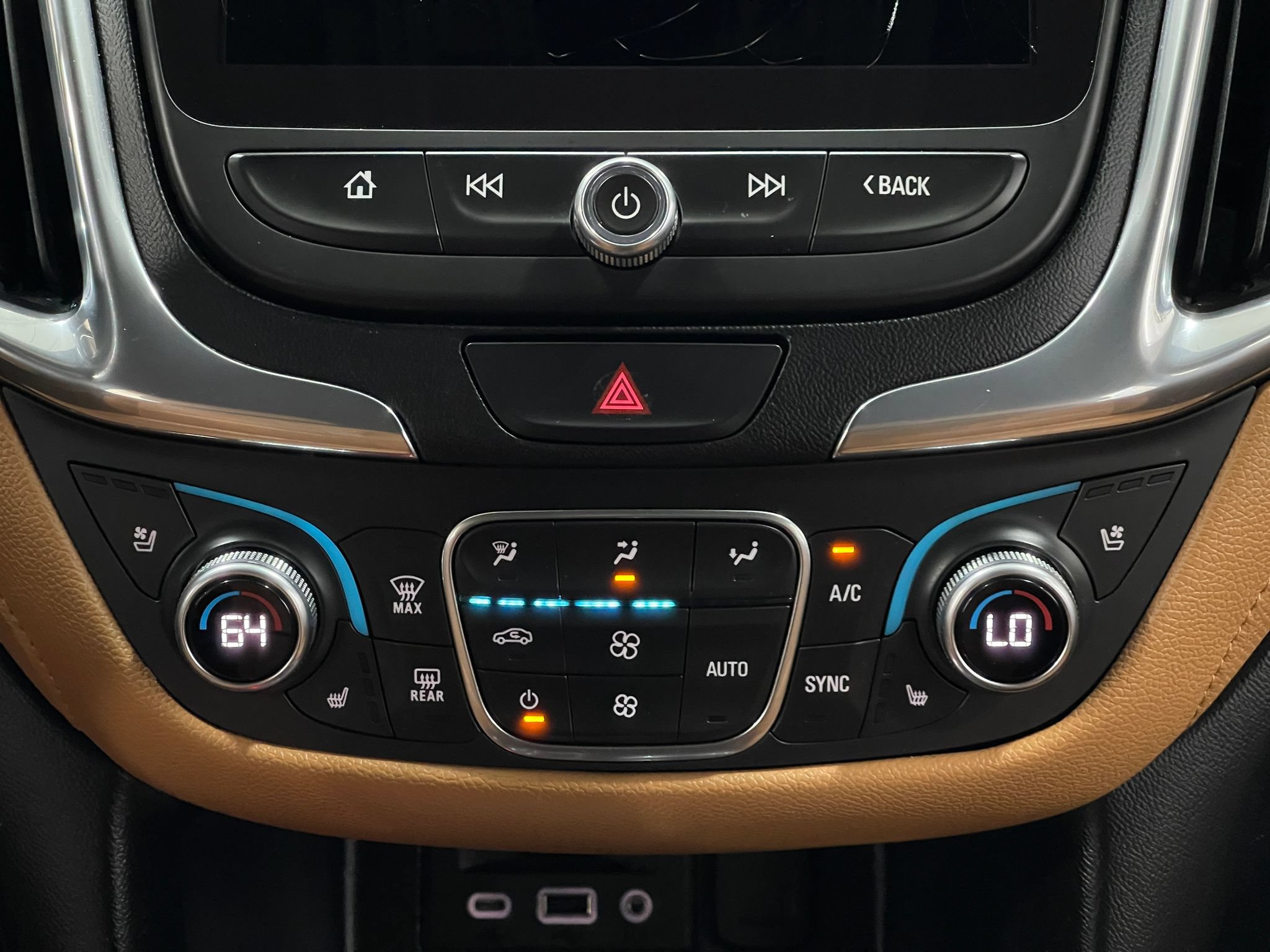 Used 2019 Chevrolet Equinox Premier AWD/4WD image 21
