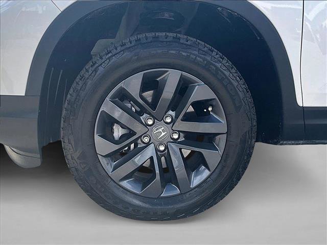 Used 2025 Honda Ridgeline Sport image 10