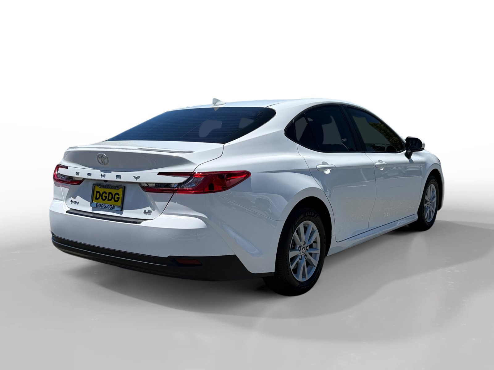Used 2026 Toyota Camry LE FWD image 5