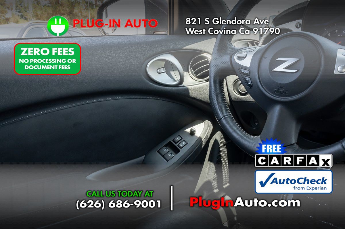 Used 2009 Nissan 370Z Touring RWD image 10