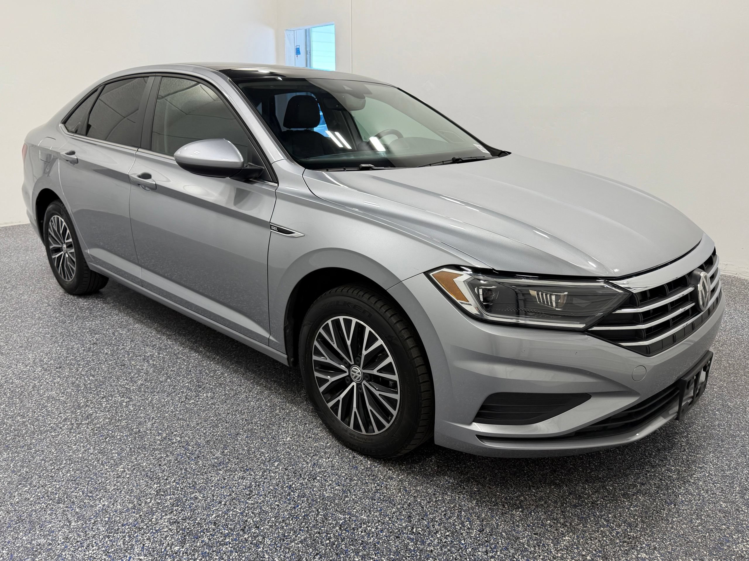Used 2019 Volkswagen Jetta SEL FWD image 9