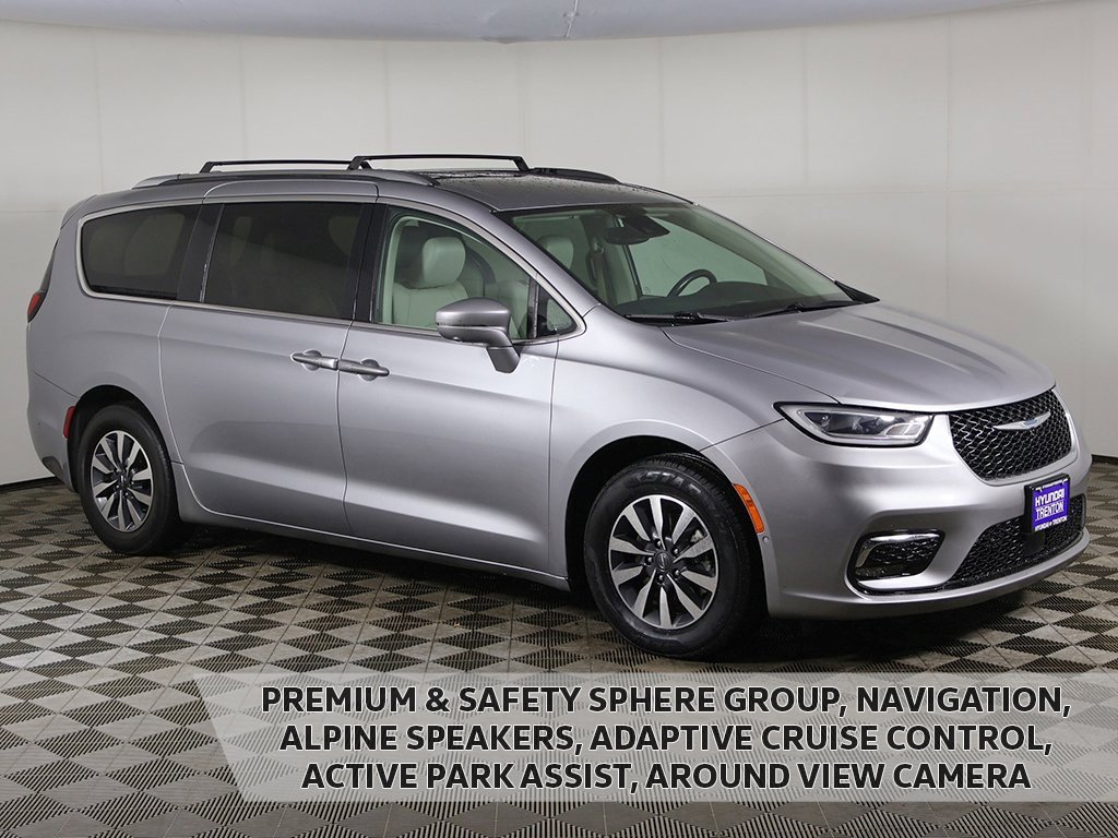 Used 2021 Chrysler Pacifica Touring-L