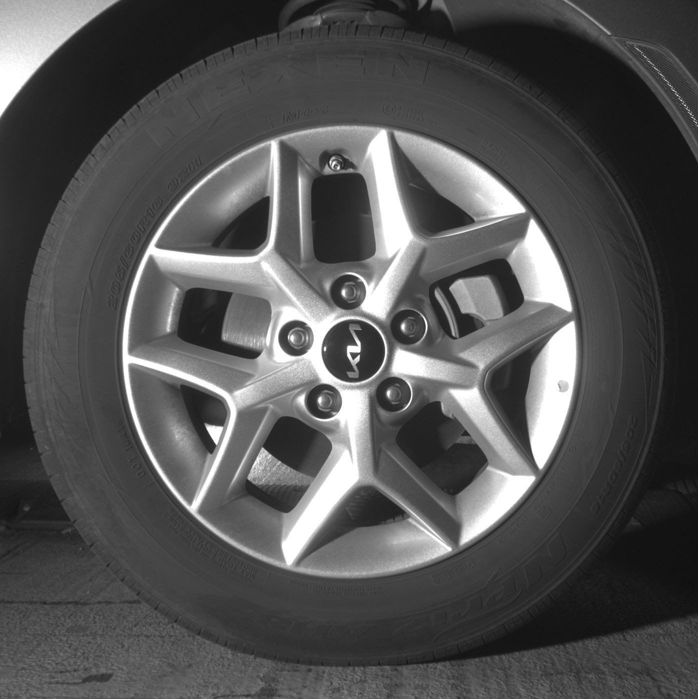 Used 2025 Kia Soul LX w/ LX Technology Package FWD image 16