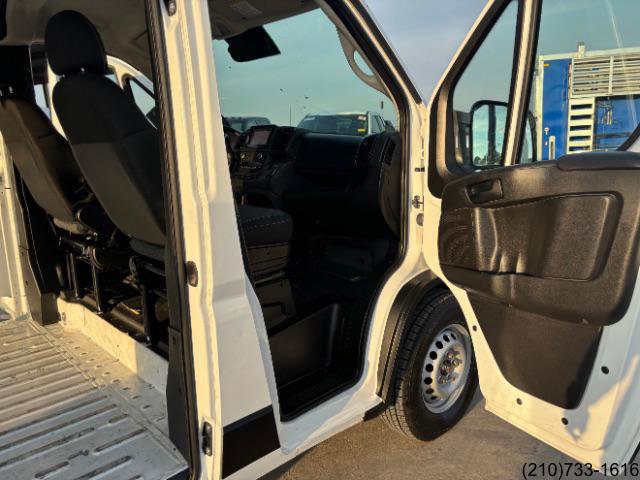 Used 2023 RAM ProMaster 2500 image 26