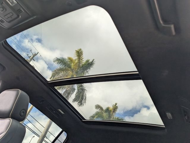 Used 2021 Chevrolet Suburban Premier w/ Premium Package image 24