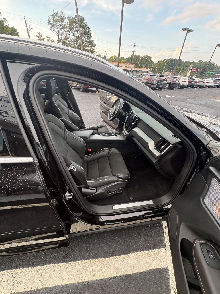 Used 2019 Volvo XC60 T8 R-Design w/ Protection Package Premier AWD/4WD image 34