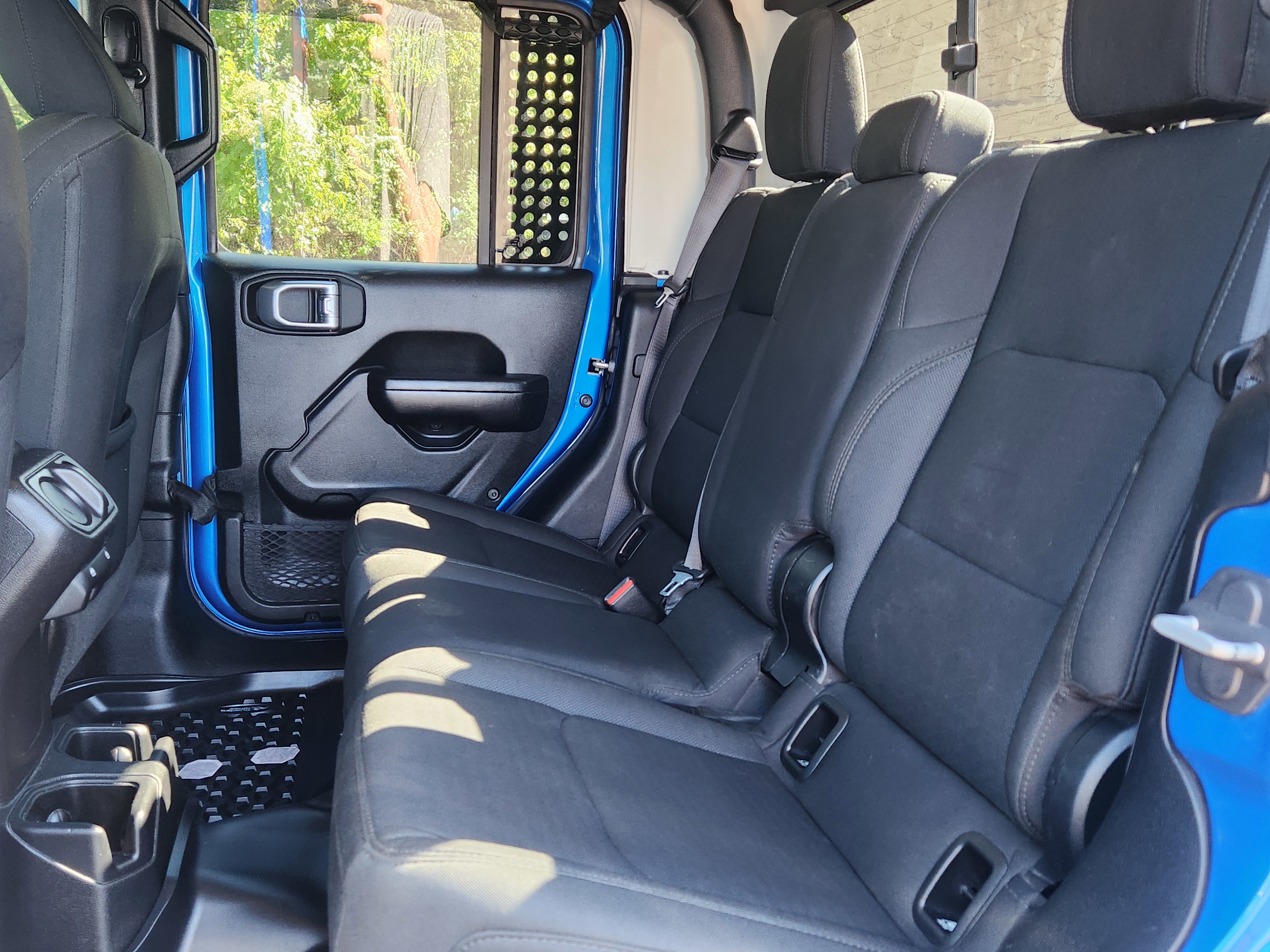 Used 2021 Jeep Gladiator Sport image 13